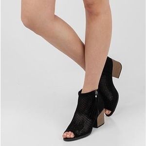 Quoid Ladies Black Booties - Size 6US